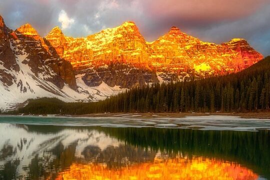 Sunrise shuttle from Banff to Moraine lake Lake louise RoundTrip