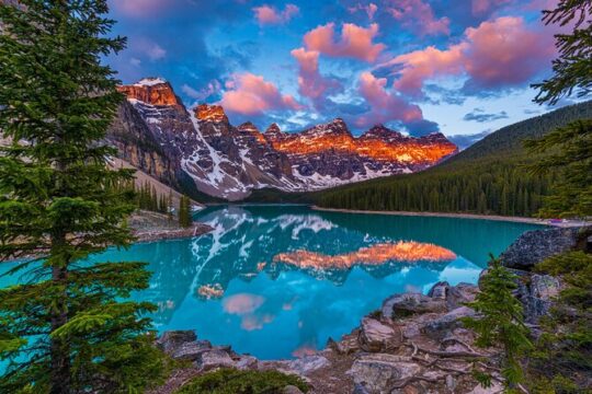 Moraine Lake Sunrise Magic Premium Tour from Canmore Banff