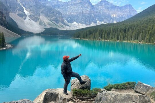Half Day Shared Adventure to Lake Louise and Moraine Lake