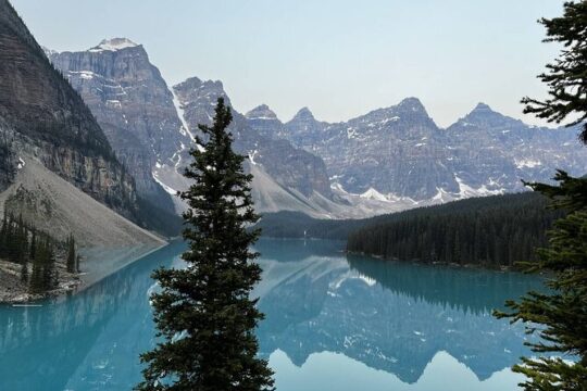 Moraine Lake and Lake Louise Day Tour