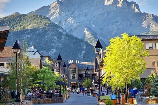Banff Gondola Hot spring and Lake Louise day tour